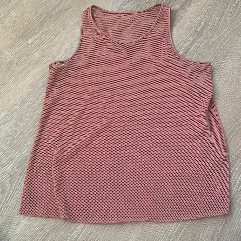 Alo yoga mesh tank! Size L